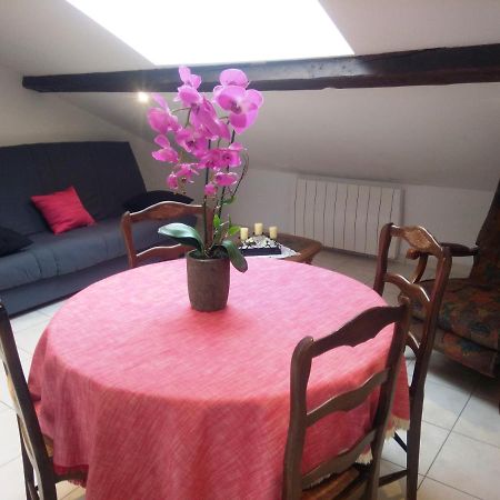 Appartement En Location Touristique Pour 4 Personnes Docelles 외부 사진