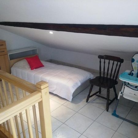 Appartement En Location Touristique Pour 4 Personnes Docelles 외부 사진